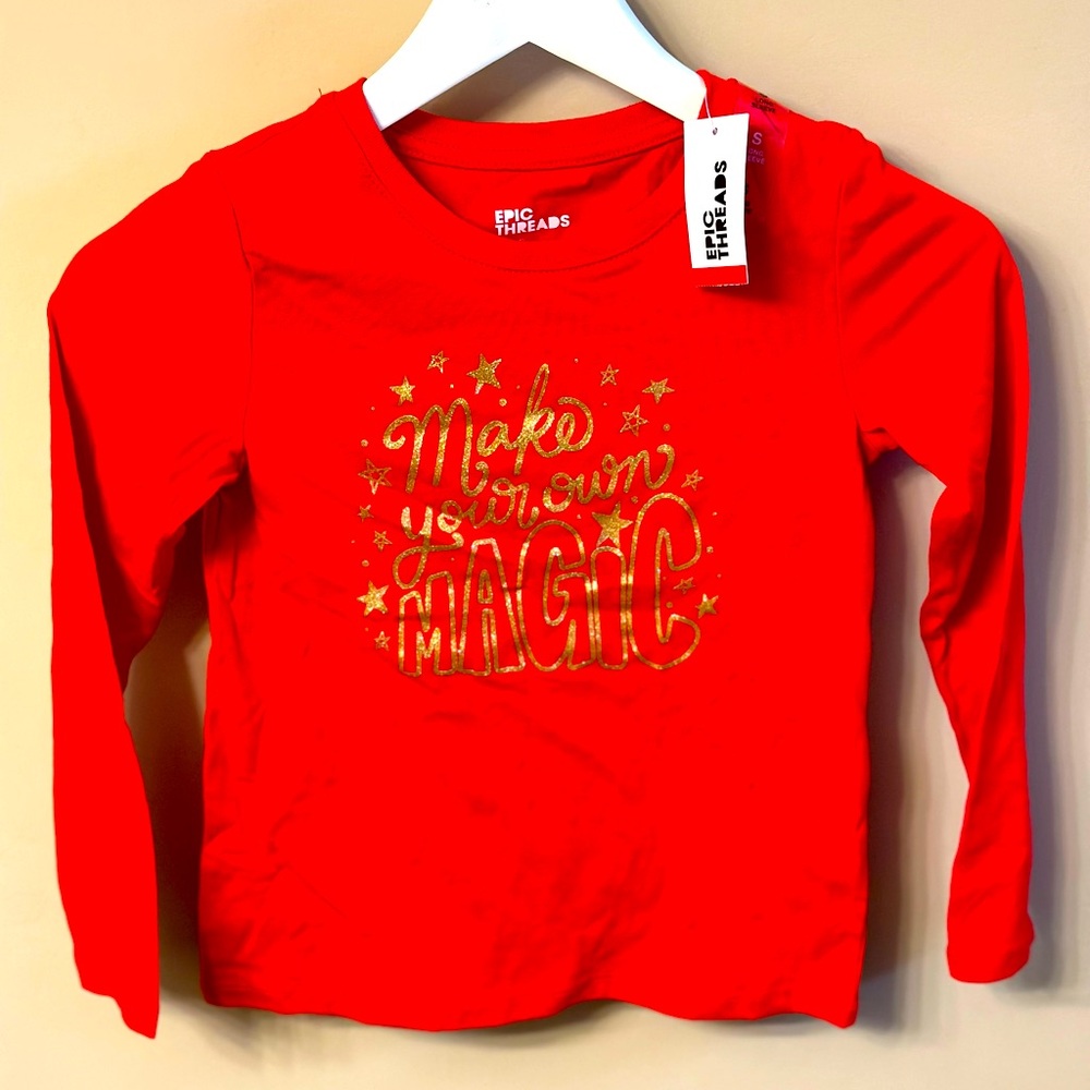 Girls Christmas Shirt, with tags